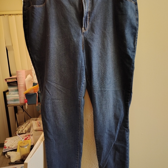 Rebel size 18 women's jeans denium comfortable, casual, stretchy, form fitting - Picture 2 of 8